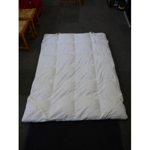 668 - Luxury 40% Goose down topper for a double bed