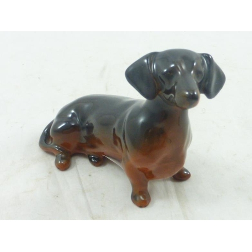 9 - Beswick Daschund figure approx. 7cm