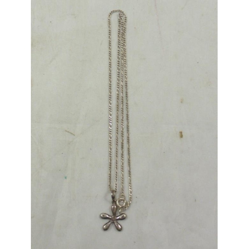 118 - Silver 925 Pendant and Chain with Flower Decoration