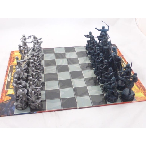 228 - Star Wars Saga Edition Chess Set (Complete)