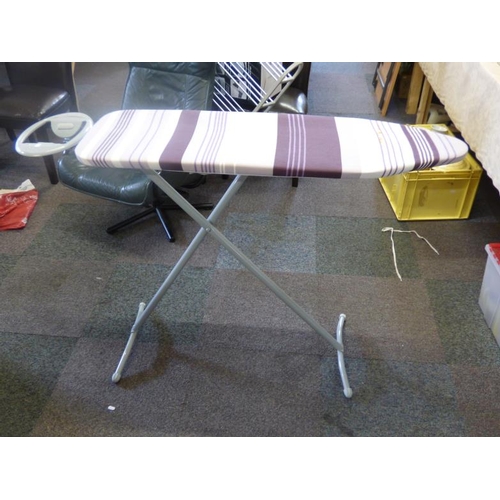 443 - Metal ironing board