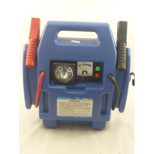 453 - A Streetwise Jumpstarter with led light