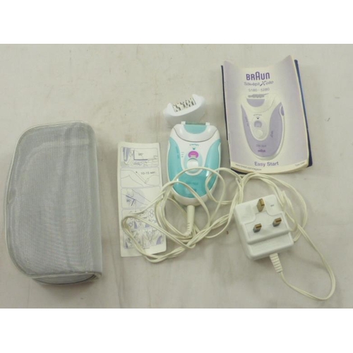 525 - Ladies Epilator complete with Instructions