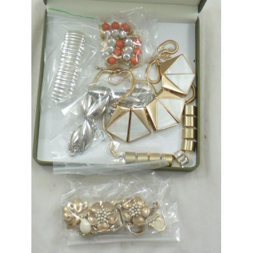 568 - Collection of M&S Designer Jewellery