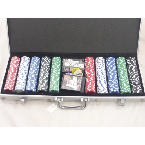 590 - Texas Holdem Poker Set in Aluminium Case