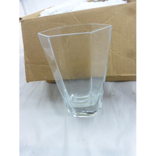 607 - Twelve New Kona Glass Vases (20cm)