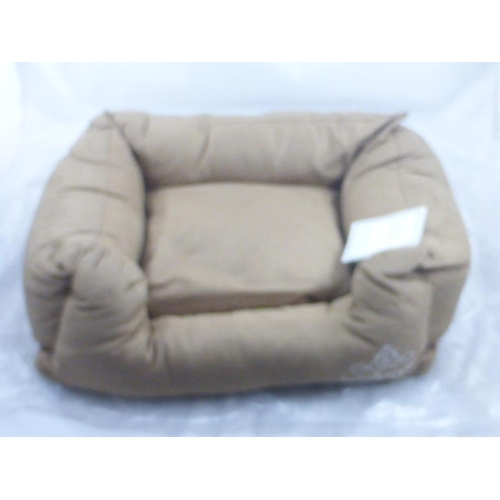 656 - Three Leinhardt dog beds