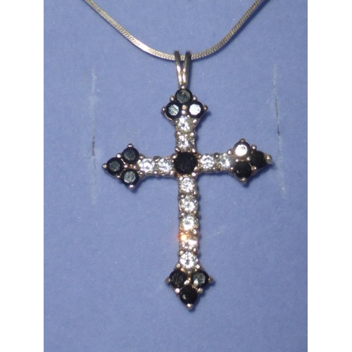 25 - Silver 925 Gemstone encrusted Cross with Italian Silver Chain in Presenation Box