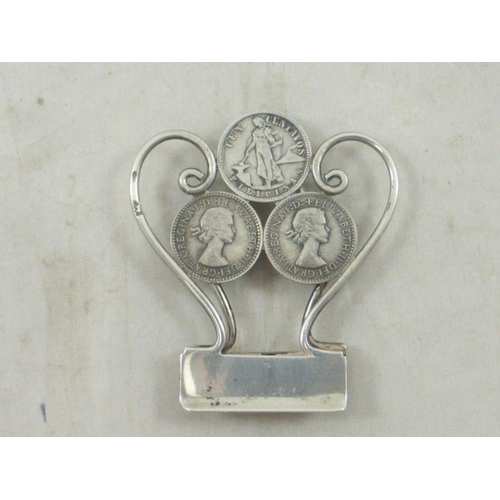 68 - Sterling Silver Place Card Holder