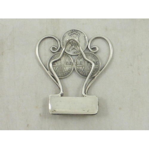 68 - Sterling Silver Place Card Holder