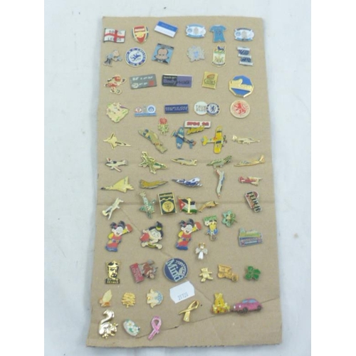 90 - Collection of badges