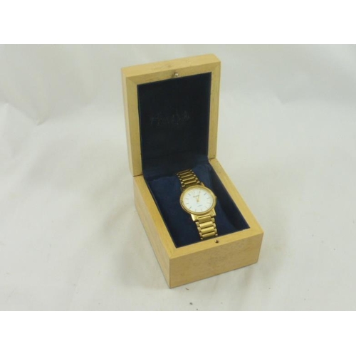 50 - Sekonda Gents watch in wooden presentation case