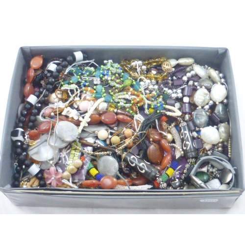 202 - Large Selection of Unsorted Costume Jewellery