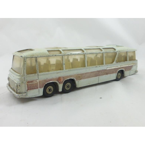 246 - Dinky 952 Vega Major Luxury Coach