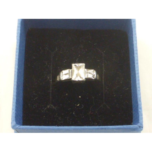 169a - Vintage Silver 925 Three Stoned Ring with Presentation Box (Size L)