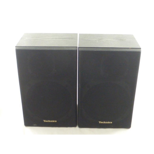 62 - Pair of Technics SB-F820 Speakers