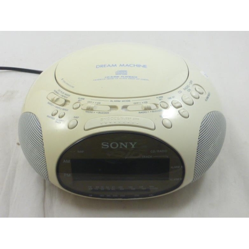 137 - Sony Dream Machine CD / Radio Player (Working)