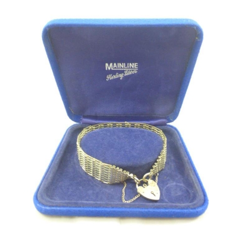 175 - Silver Chain Link Locket Bracelet complete with Presentation Box