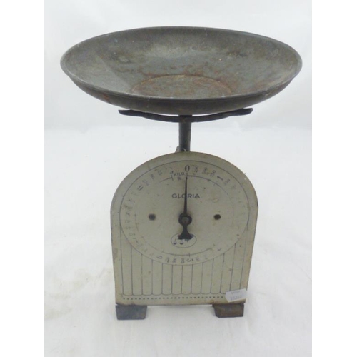 451 - Pair of Vintage Gloria Tabletop Scales (29cm)