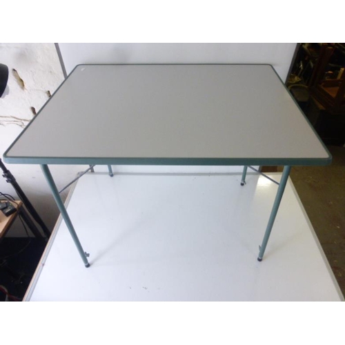 572 - Foldable Camping table approx. 59 x 79 cm