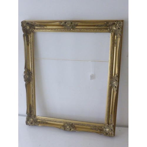 40 - Ornate gilt picture frame