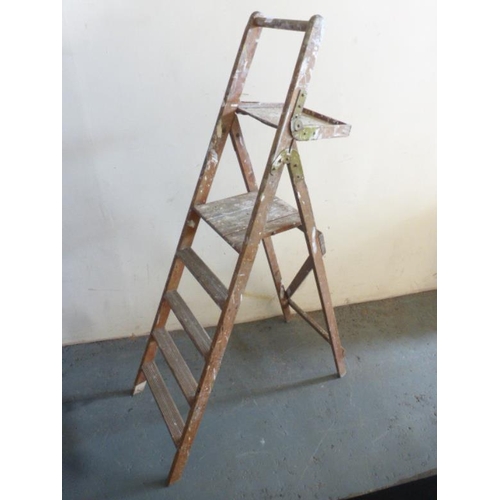 70 - Wooden Decorators Step Ladders