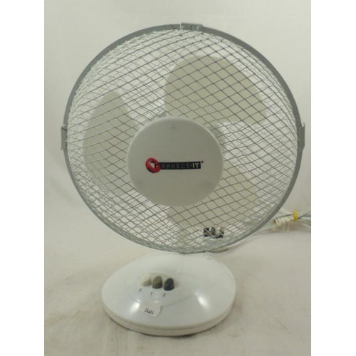 97 - Two Speed White Desk Fan (Working)