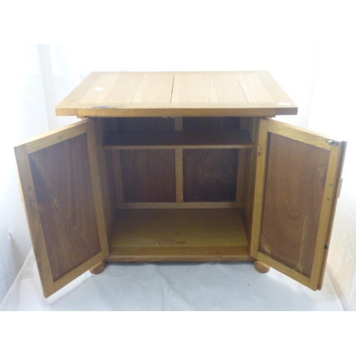 129 - A Nice 2 Door Side Table / Cupboard with Shelf 54cm W X 38 D X 47 H