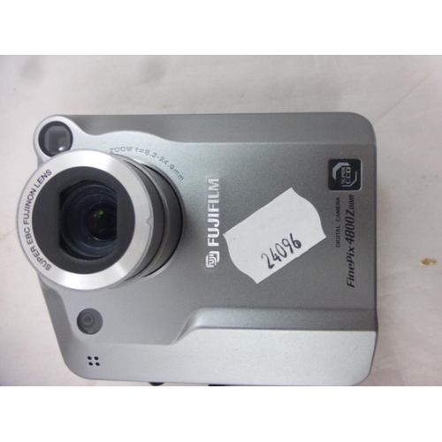 201 - FujiPix 4800Z Digital Camera complete with Docking Station, Charger and Leads