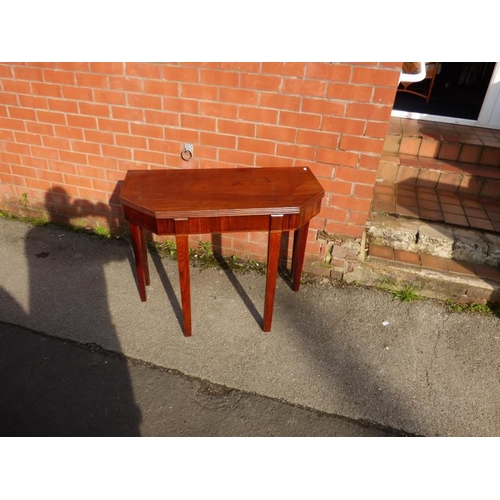 358 - Antique Tapered and Gate Legged Mahogany Dining Table