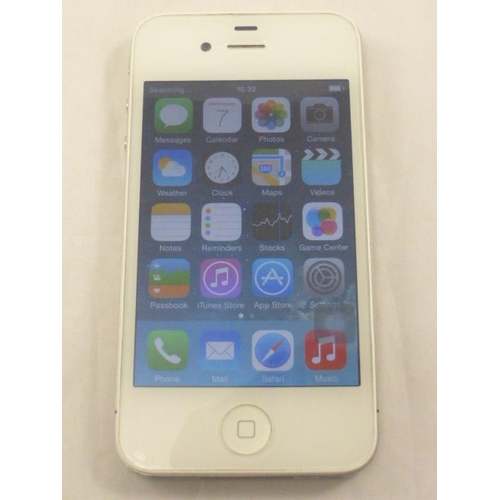 82 - Apple I Phone 4 16gb White in Original Box (Need to use onscreen Home Button)