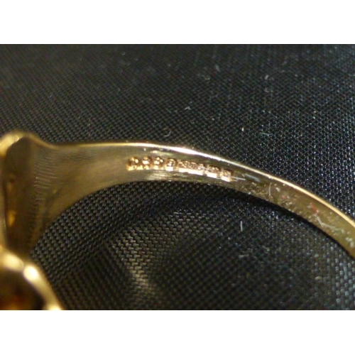 114 - 9CT Gold & Amethyst Ring Size U Boxed