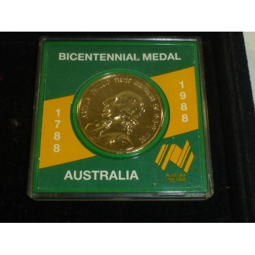 75 - Mixed Tray of Coinage Including Australian $5 Coin and Bicentennial Medals, Crowns, and mixed Coinag... 