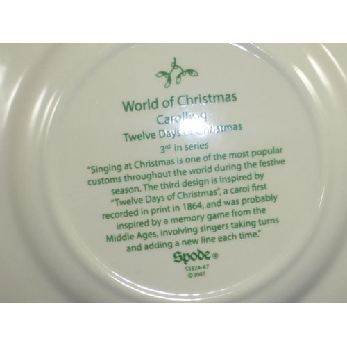 94 - Boxed Spode Celebratory Christmas Tree plate