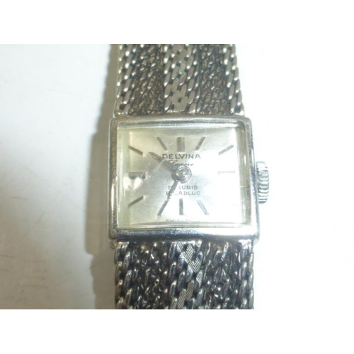 130 - Delvina Geneve 17 Rubis Incabloc Ladies Wrist Watch