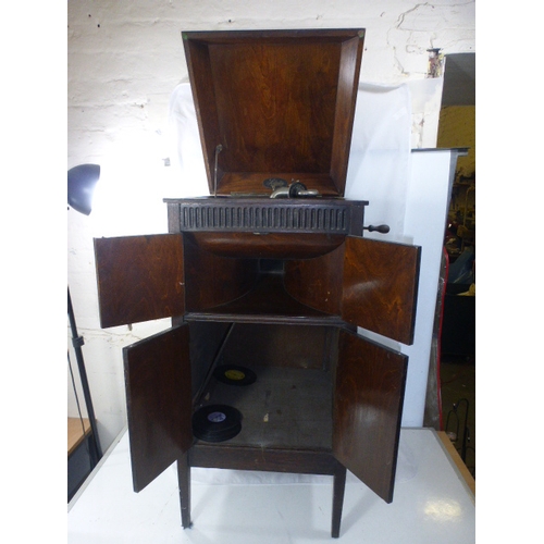 587 - Vintage Selecta Oak Cased Gramophone (Working) With Large Selection of Record's Including Harry Bala... 