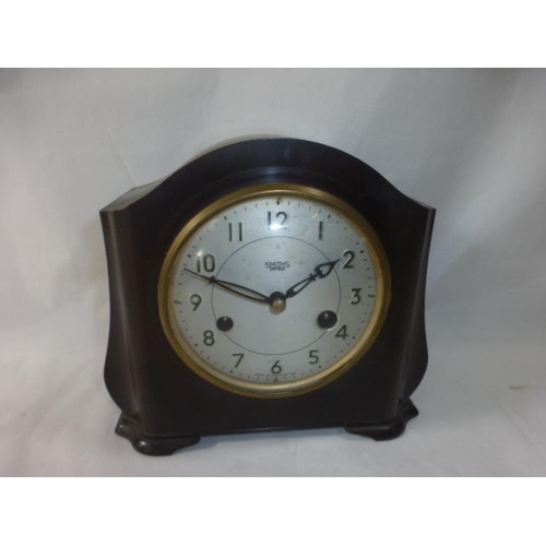 18 - Smiths Bakelite Mantel Clock complete with Key and Pendulum