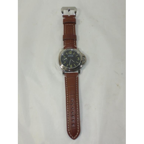 19 - Marina Militare style Gents Watch complete with Leather Strap (New & Working)