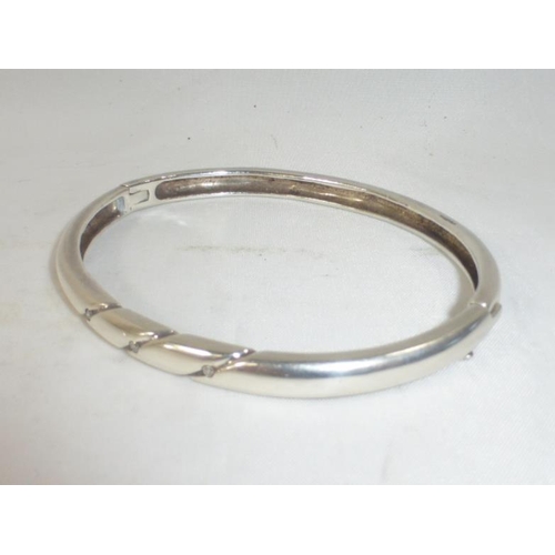 122 - Fully Hallmarked Sterling Silver & Diamond Bracelet