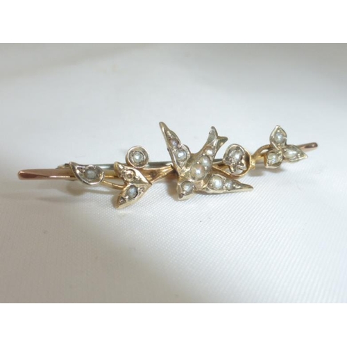 147 - Antique Thomas Horner (Chester Hallmarked) 9CT Gold & Seed Pearl Brooch