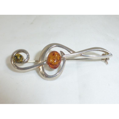150 - Vintage Sterling Silver & Amber Brooch