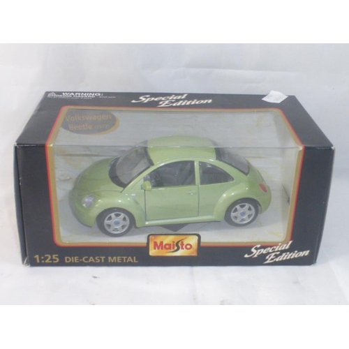 270 - Maisto Special Edition 1:25 Scale Die-Cast Boxed Model of Volkswagon Beetle