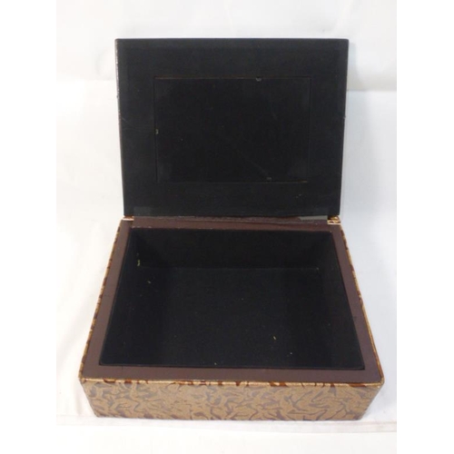 324 - Vicko 15cm x 10cm Leather Photo Box