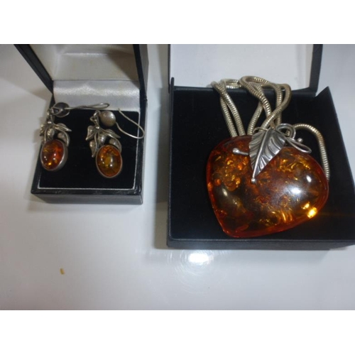 50 - Silver 925 necklace and Mount with Large Amber Stone and Pair of Silver Mounted Amber Earring's in P... 