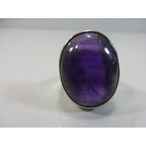 117 - Silver 925 Ring with Large Amethyst Center Stone (Size S)