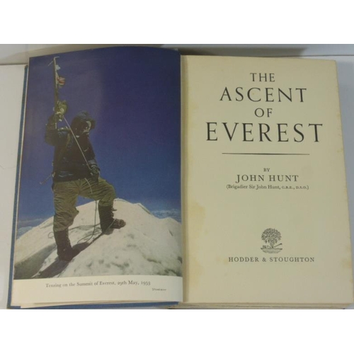 207 - First Edition Copy of The Ascent of Everest by John Hunt published by Hodder & Stoughton