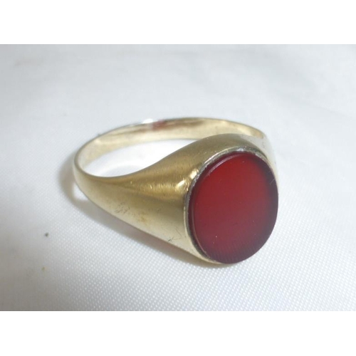 191a - Vintage 9CT Gold on Silver Garnet Gents Signet Ring