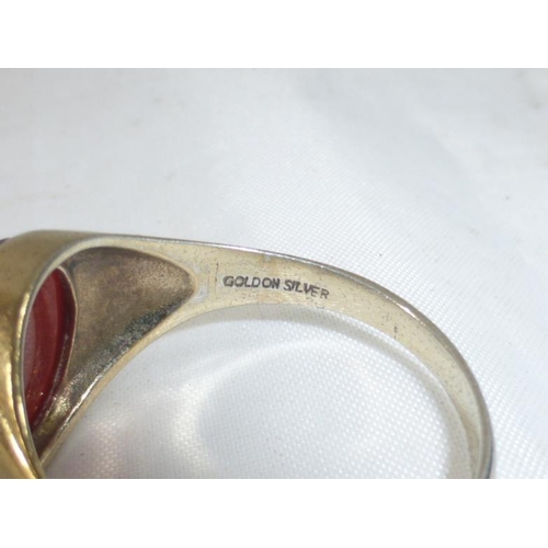 191a - Vintage 9CT Gold on Silver Garnet Gents Signet Ring