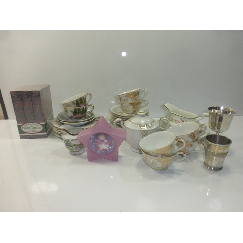 249 - Quality Mixed lot to include Gravy boat, cups and saucers and more