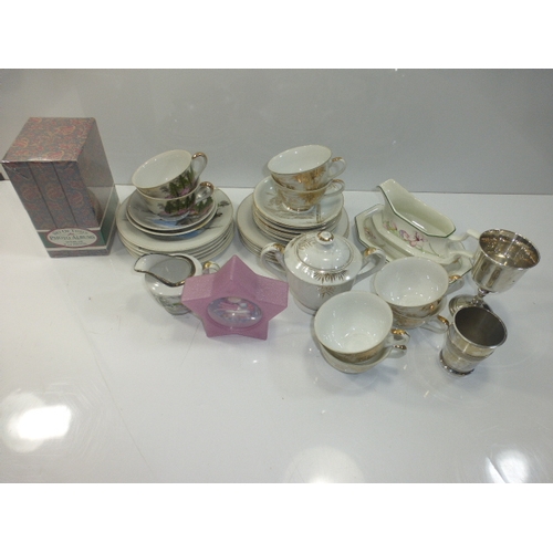 249 - Quality Mixed lot to include Gravy boat, cups and saucers and more